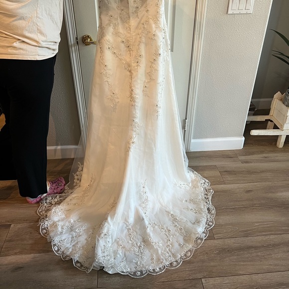 Jasmine-  wedding dress size 12 - Picture 4 of 10